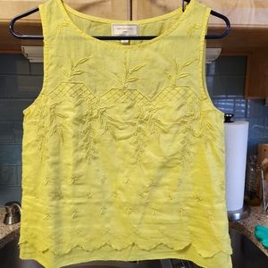 Anthropologie moulinette soeurs size 2 Yellow embroidered top.
